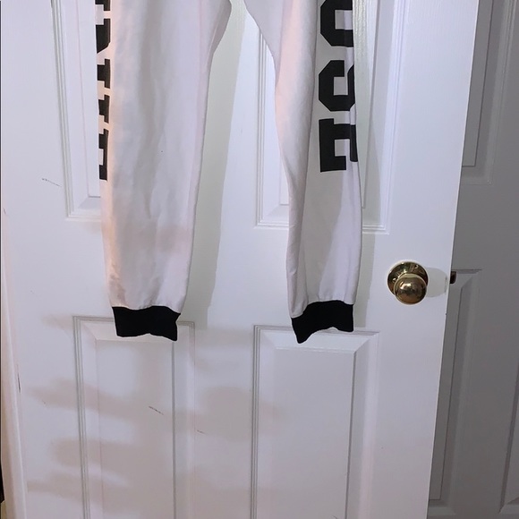 🔵Minnie Mouse Sweatpants - Picture 2 of 4